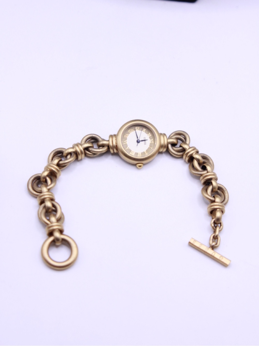 GUESS Satin Gold tone Chain-Link Bracelet toggle clasp Watch